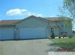 23662 Cardinal Ct, Hampton, MN 55031