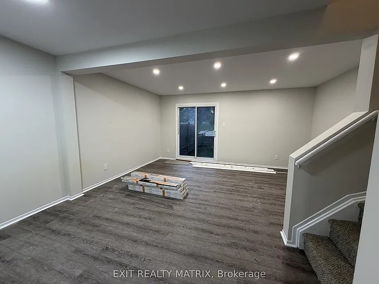2622 Pimlico Cres #123 — Photo 2