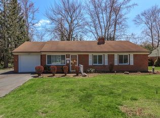 5492 Roy Rd, Highland Heights, OH 44143