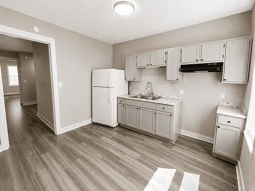 159 Grove Ave Photo 1