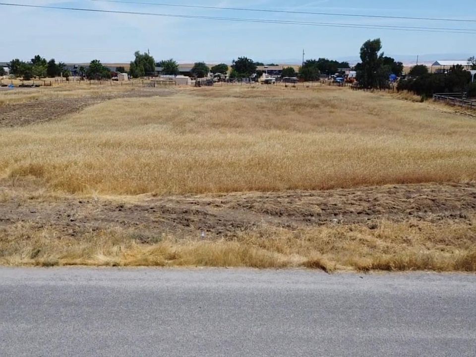 1st image of Bonadelle Ave