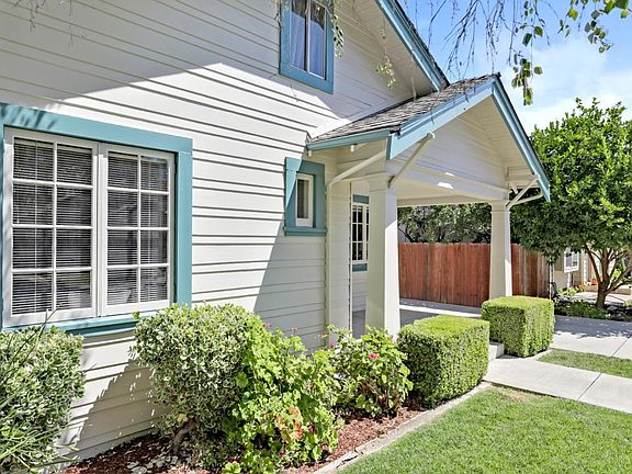 3rd image of 733 Park Ct