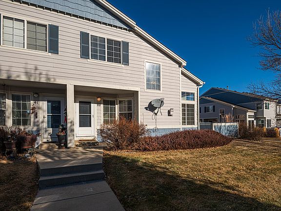Front entrance to Townhouse