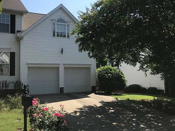2nd image of 5 Lake Valley Ct #5