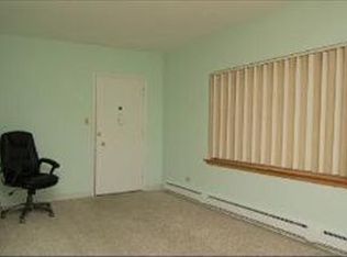 1744 E Oakton St APT 101, Des Plaines, IL 60018