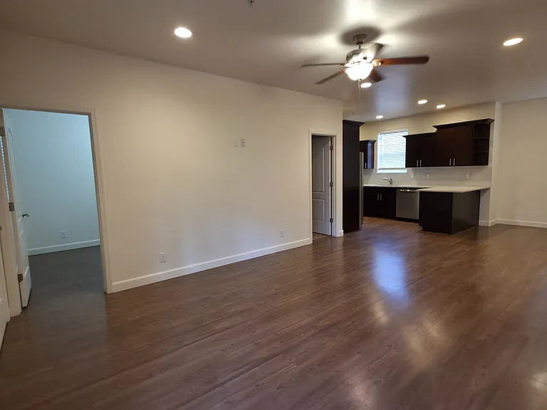 2512 W Pikes Peak Dr #1 — Photo 5