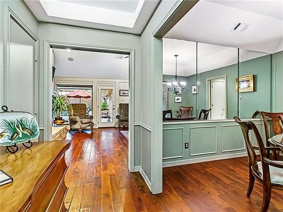 5th image of 3308 Canterbury Dr