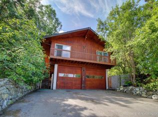 520 Fredricks Dr, Anchorage, AK 99504