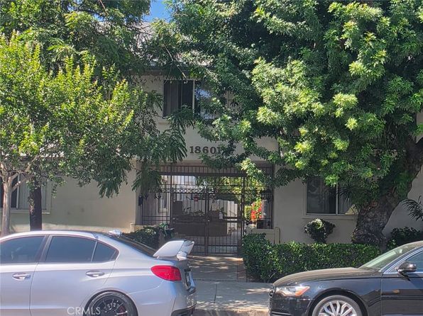 18601 Collins St APT D7