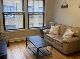 933 W Oakdale Ave #N2, Chicago, IL 60657
