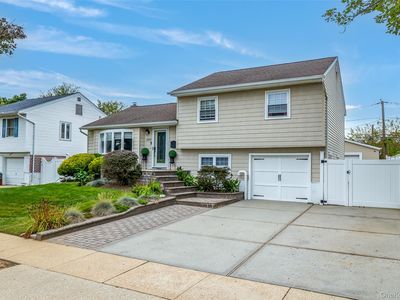 3199 Ilene Lane, Levittown, NY, 11756