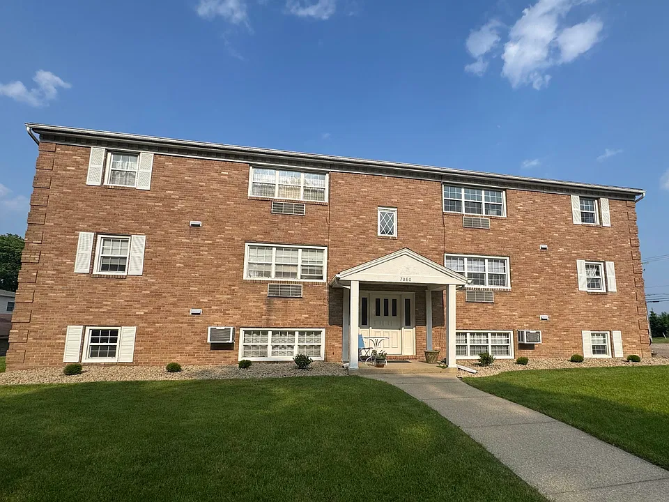 7080 Starcliff Ave NW #1BDR