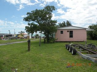 108 S 2nd St, Fulton, TX 78358