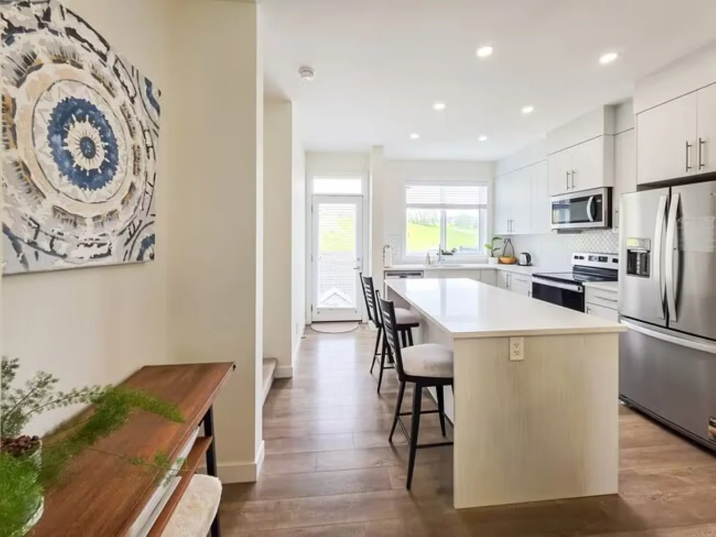 206 Sage Meadows Gdns Nw — Photo 3