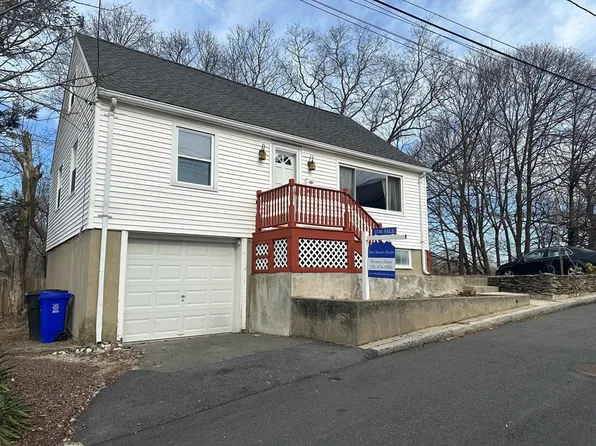 10 Desmond Rd, Malden, MA 02148