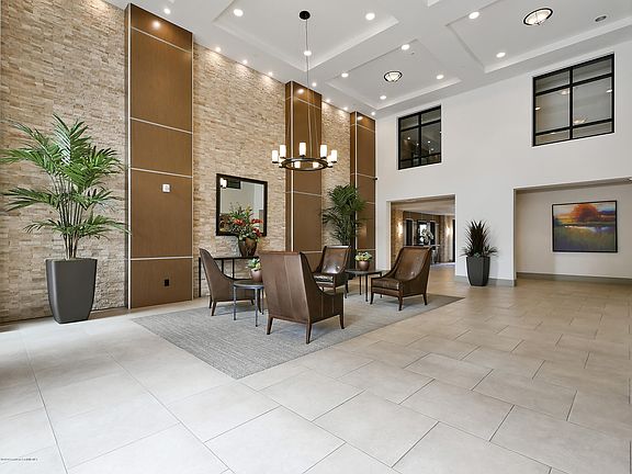 3rd image of 5015 Balboa Blvd Unit 203
