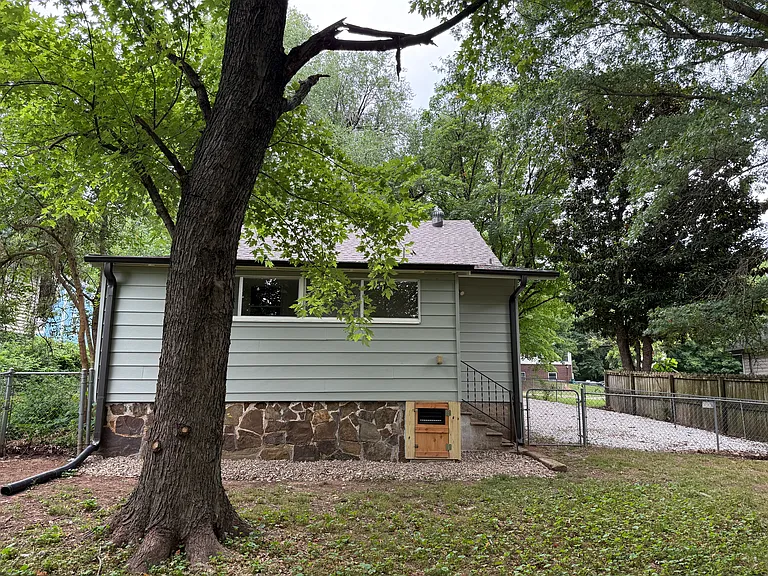 327 S Duncan Ave — Photo 20