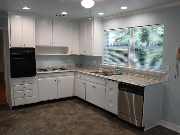 4th image of 765 Ellwood Ave APT 3