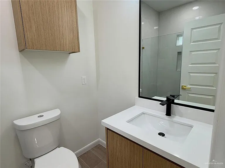 1302 Rosewood Ln #2 — Photo 10