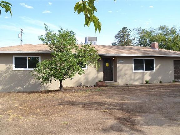 3rd image of 27163 Parkwood Ave