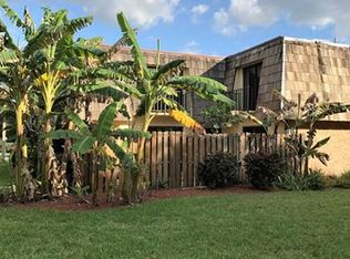 3302 Sandlewood Ln APT 1, Fort Myers, FL 33907