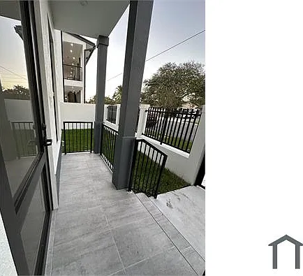 10570 SW 177th St — Photo 49