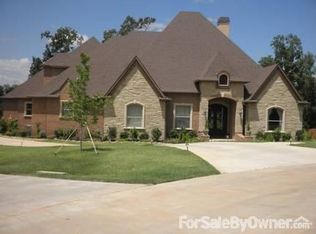 106 Ashbriar Ln, Longview, TX 75605
