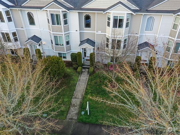 4th image of 7220 34th Avenue NE