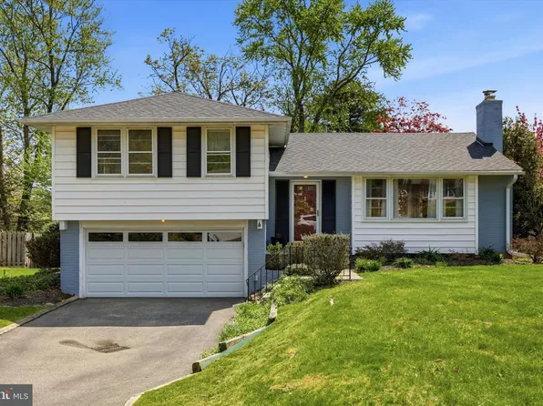 12 Betsy Ln, Ambler, PA 19002