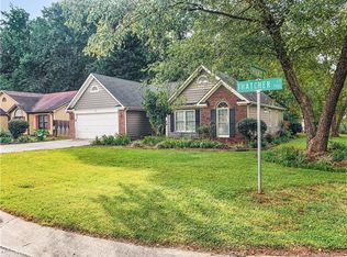 7117 Thatcher Ct, Charlotte, NC 28262