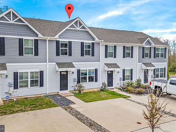 3rd image of 141 Wye Oak Dr