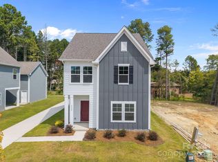 4045 Grommet Ct, Matthews, NC 28105