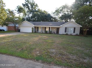 5170 Shirlwood Dr, Jackson, MS 39211