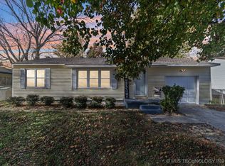 802 N Birch St, Owasso, OK 74055