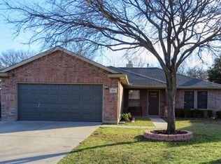2218 Wagon Wheel Trl, Corinth, TX 76208