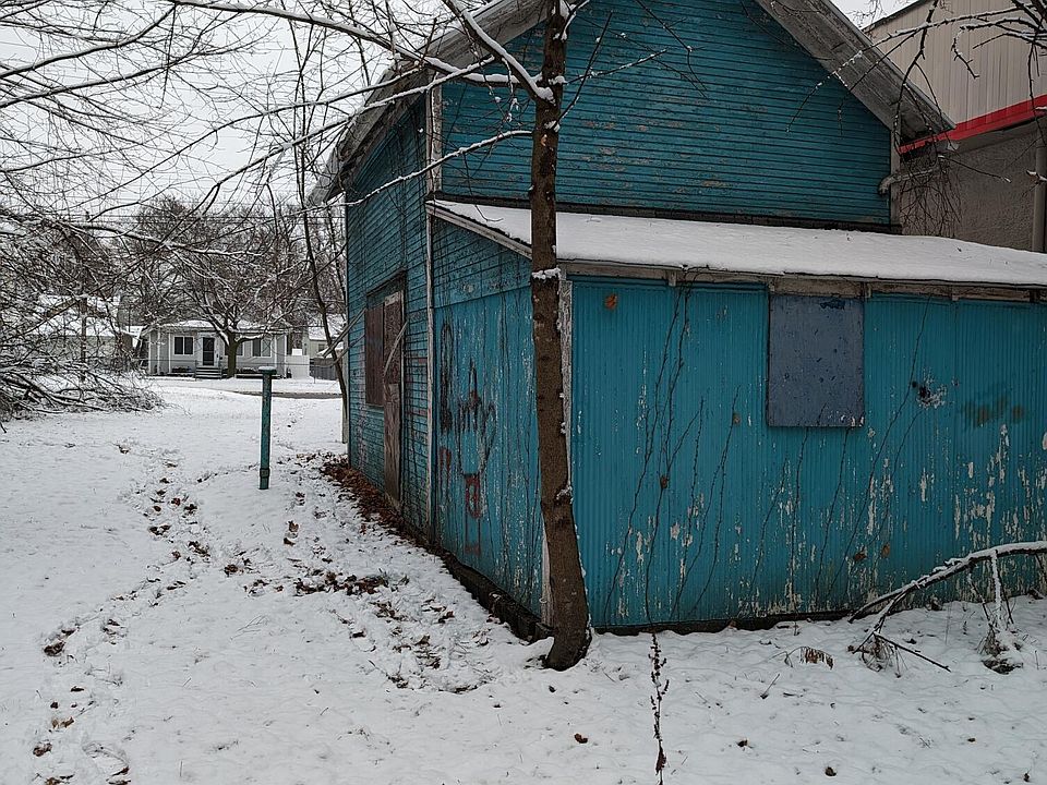 2nd image of 139 W Prospect St