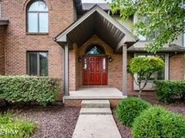 5961 Whispering Meadows Dr, Canfield, OH 44406