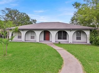 1031 Rose Cir, College Station, TX 77840