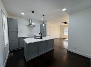 726 Thera Dr, Charlotte, NC 28206