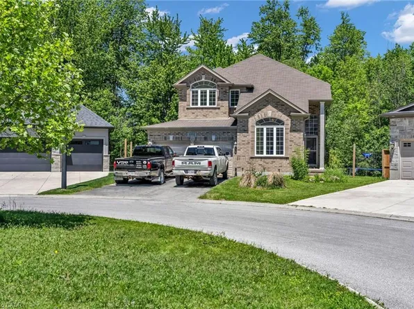 1052 Loft Ct, London, ON N6G 0J9