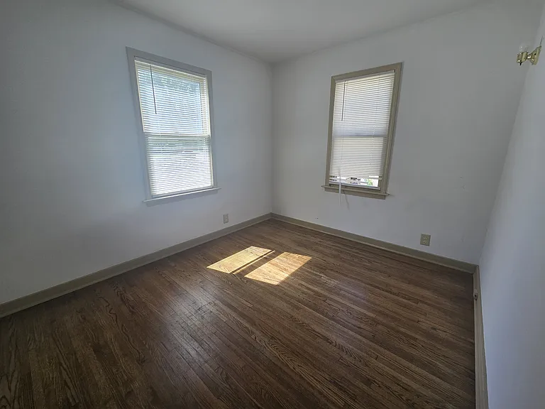 2176 N Church St — Photo 7