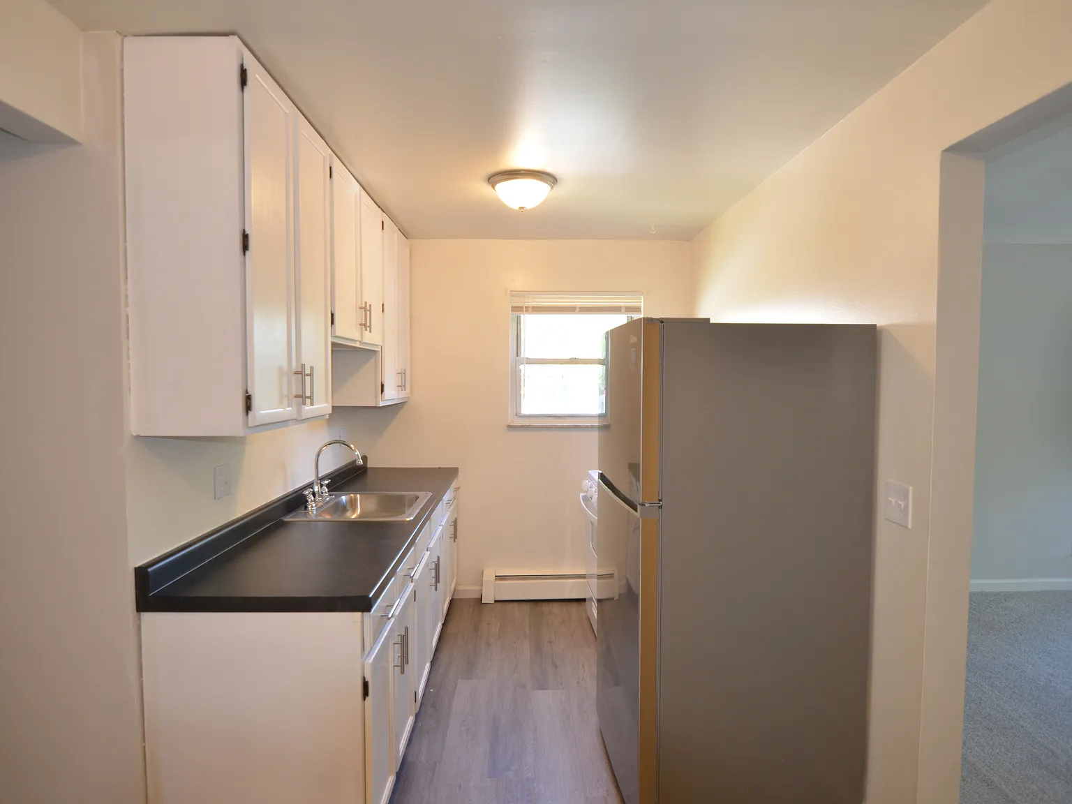 2 bed, 850 sqft, $1,095 — Photo 4