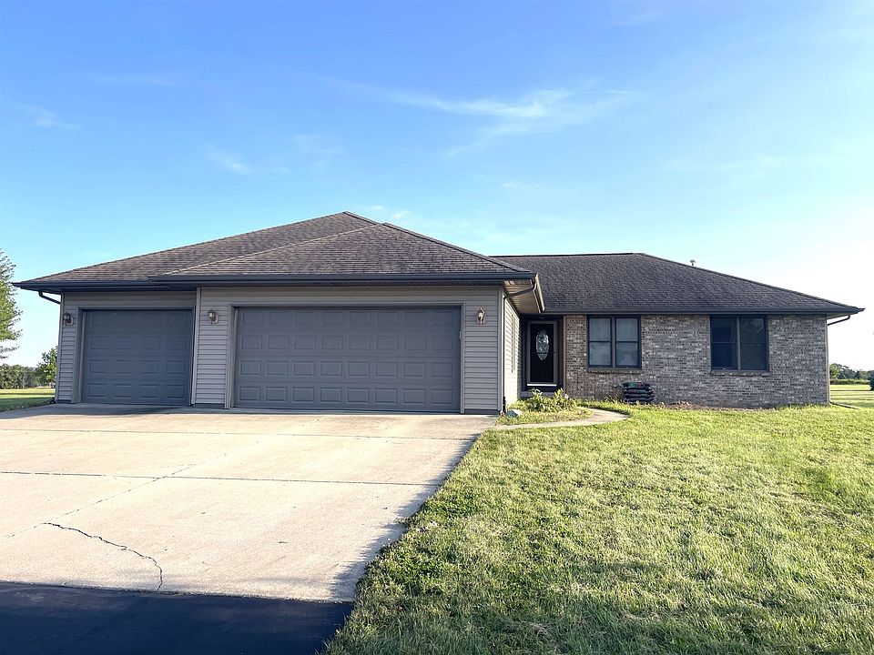 N5585 Shea Ln, Albany, WI 53502 | Zillow
