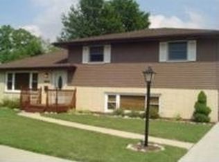 8517 Newland Ave, Burbank, IL