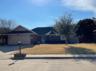 1317 Ridge Dr, Midlothian, TX 76065