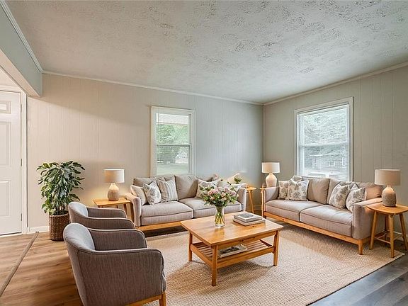 5th image of 3633 Bunker Hill Dr SW