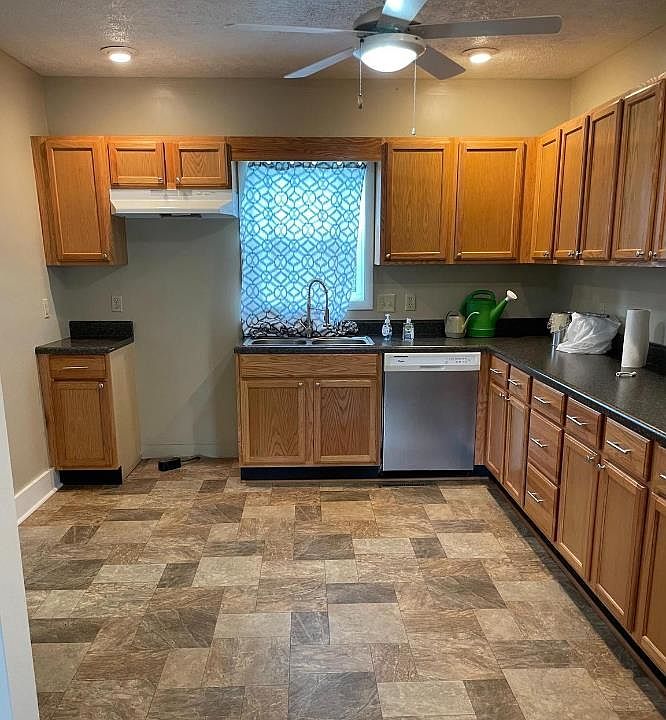 2nd image of 205 Woodland Ave