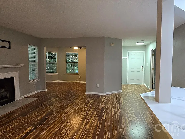 6039 Gray Gate Ln #B — Photo 7