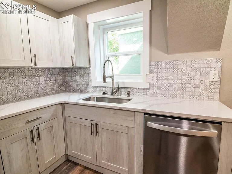 1112 W Colorado Ave #2 — Photo 10