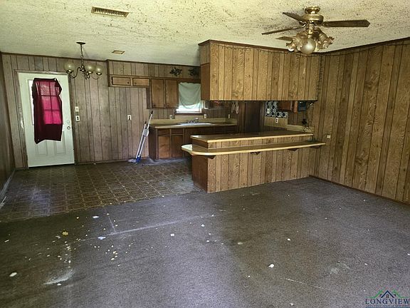 3rd image of 420 E McReynolds St